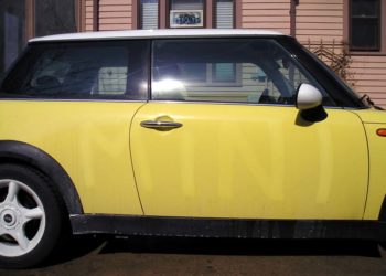 Wash me! But dont write in Bessie's dirt!