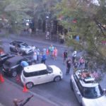 Look at all those gawkers! Look at all those gawkers!