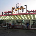 For about 5 seconds, the front of Leon's is actually empty.