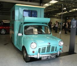 Mini Camper Van