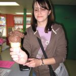 Jenny chose Zanzibar Chocolate Junior cone.